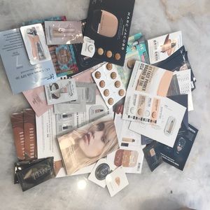 Foundation and primer sample set